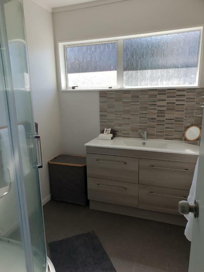 B, D & D Bed And Breakfast Taupo Luaran gambar
