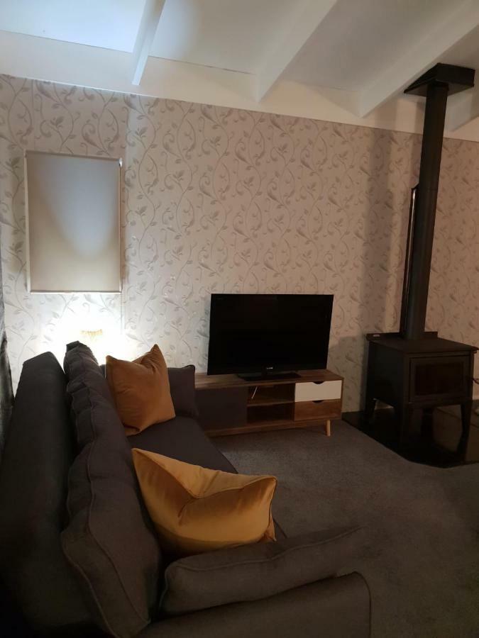 B, D & D Bed And Breakfast Taupo Luaran gambar
