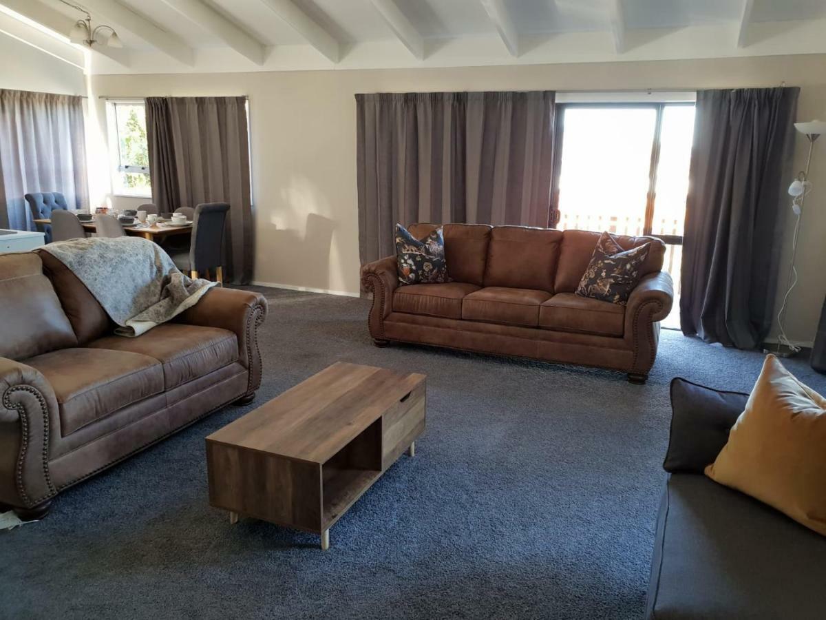 B, D & D Bed And Breakfast Taupo Luaran gambar